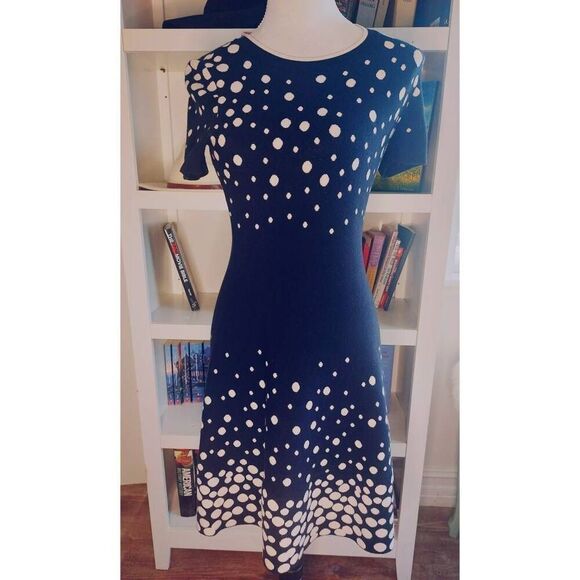 KATE SPADE Navy Blue White Polka Dot Fit & Flare Knit Sweater Dress Size S - Picture 4 of 9